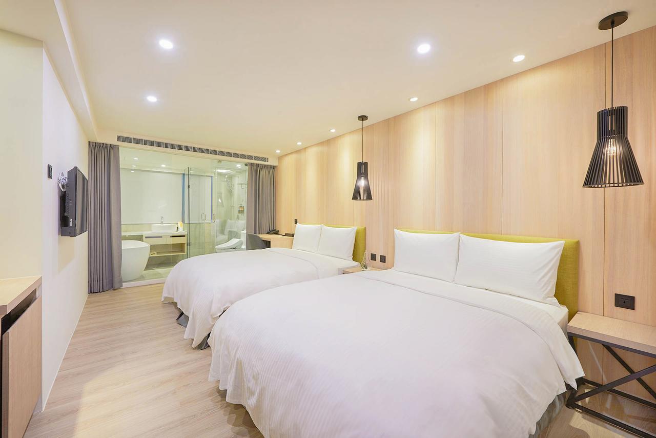 Green Hotel - West District Taichung Esterno foto