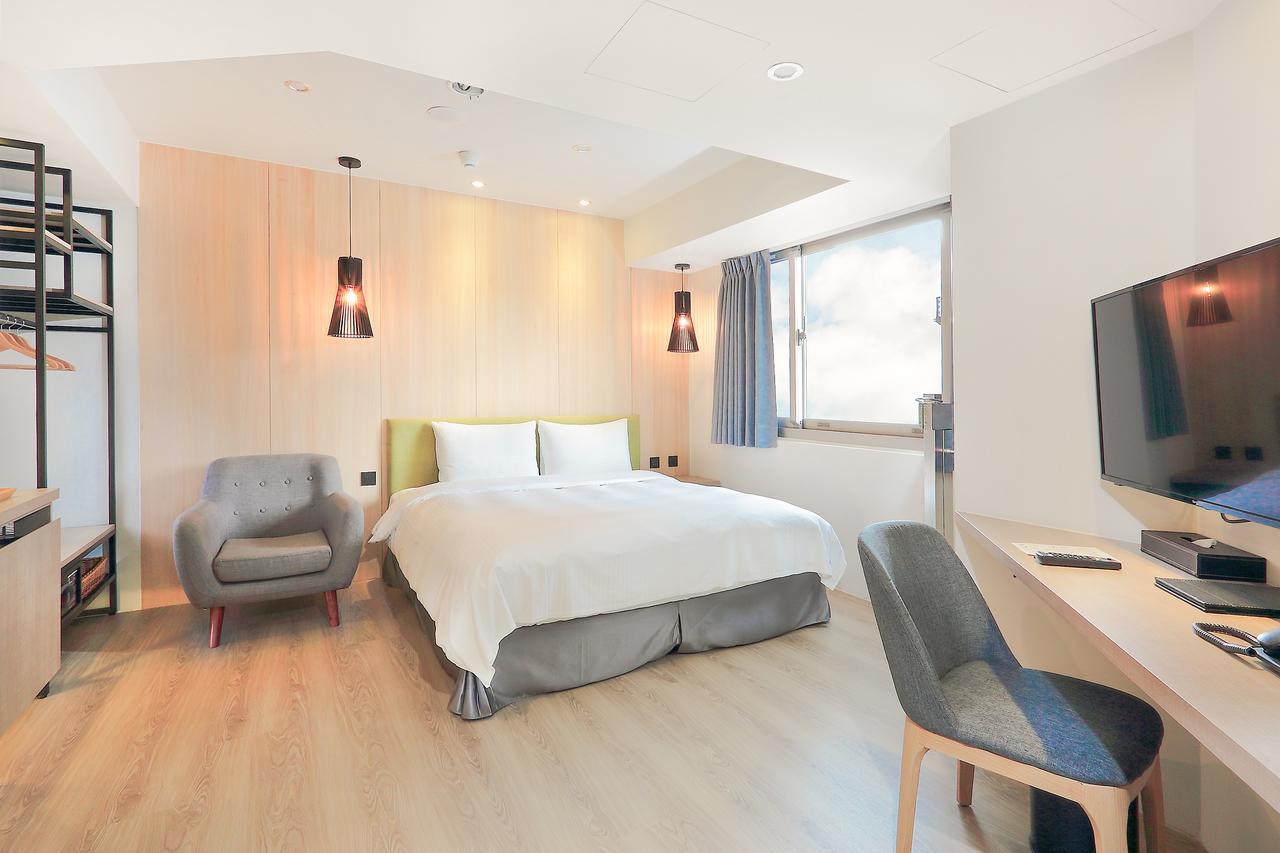 Green Hotel - West District Taichung Esterno foto